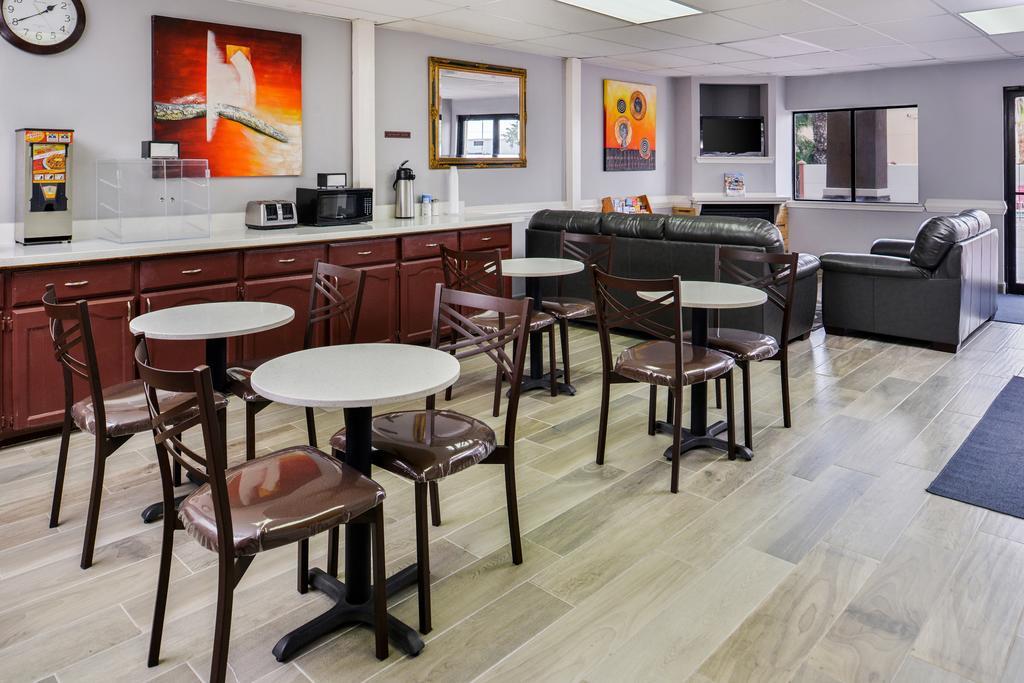 Express Inn Weslaco/Mercedes エクステリア 写真